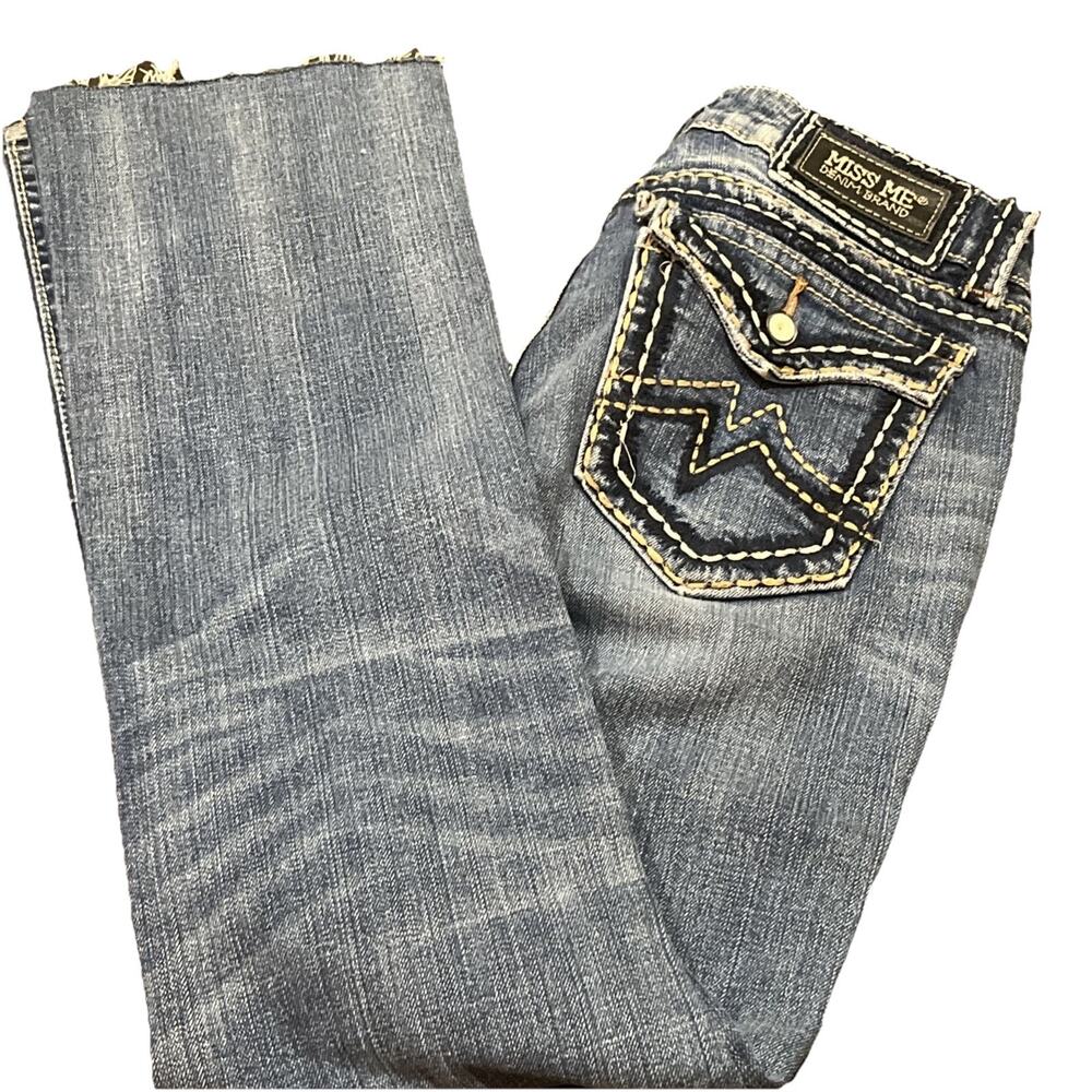 Miss Me Jeans Irene Bootcut Size 30 Low Rise Embroidered Flap Rhinestones Y2K